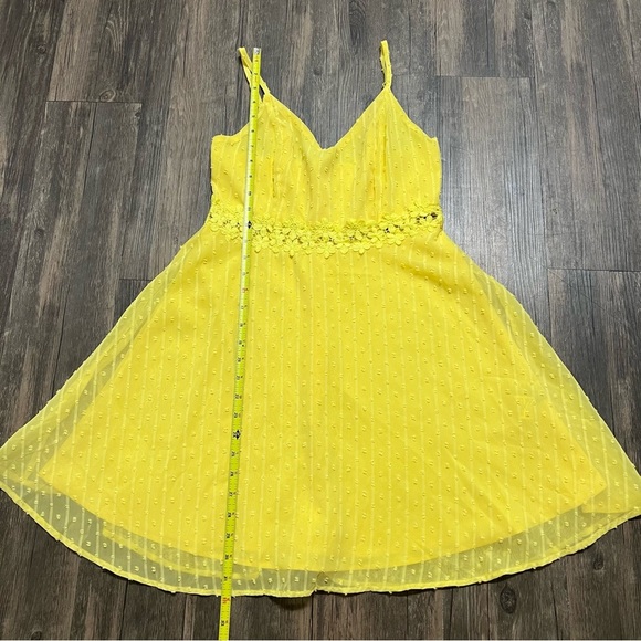 SHEIN Yellow Sleeveless Mini Sundress Floral Embroidered Detail Lace Lined Zip S - Picture 14 of 14